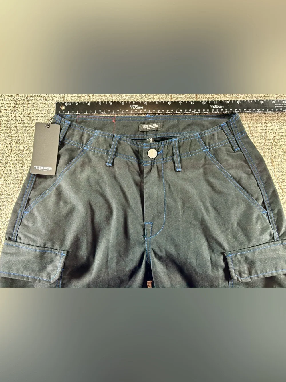 NWT True Religion Men’s Size 30 Jet Black/Pacific Blue Cargo Pants